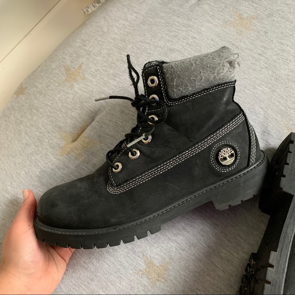 Black Timberlands - Picture 3 of 6